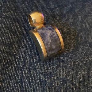 Sterling Silver pendant marked Mexico 925  has large veil  for beads